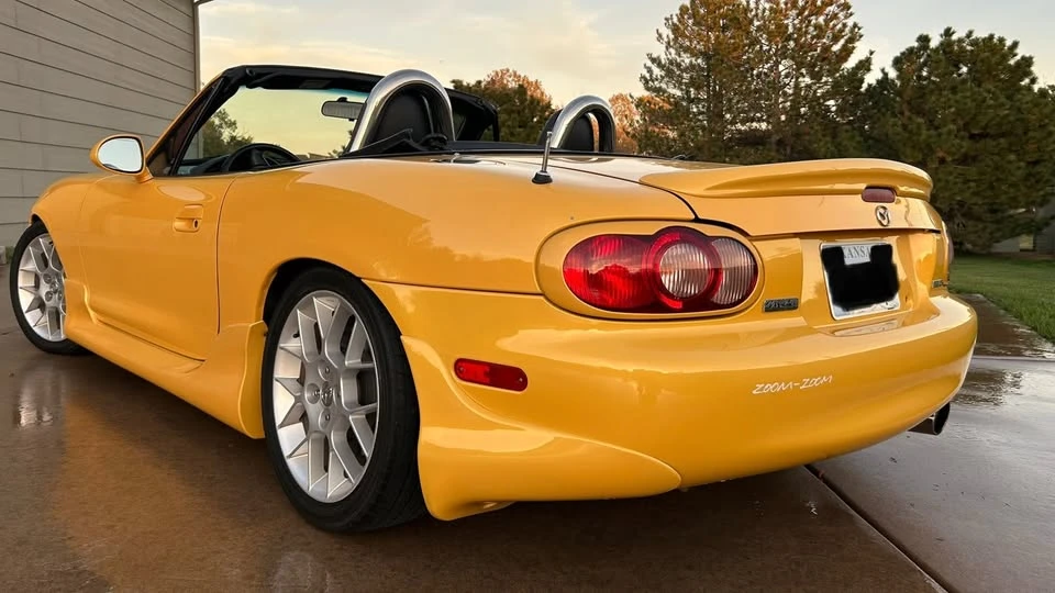 2002 Mazda NB MX-5 Miata - Image 2 of 20