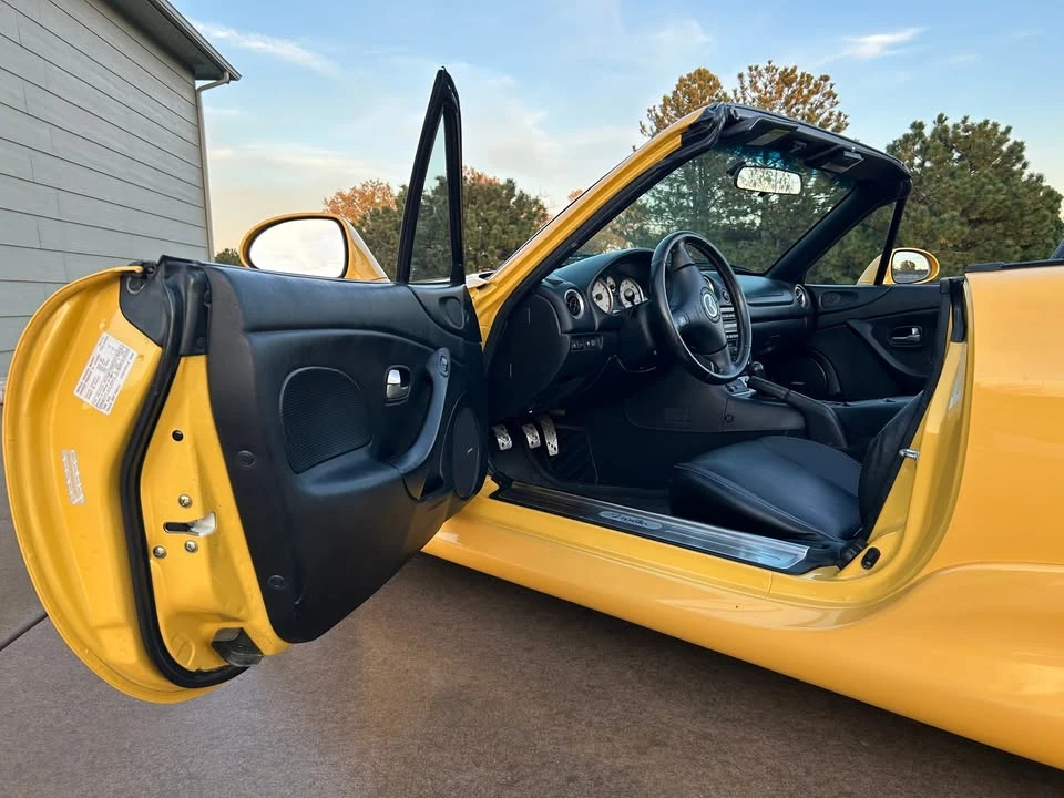 2002 Mazda NB MX-5 Miata - Image 8 of 20