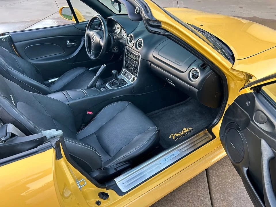 2002 Mazda NB MX-5 Miata - Image 12 of 20