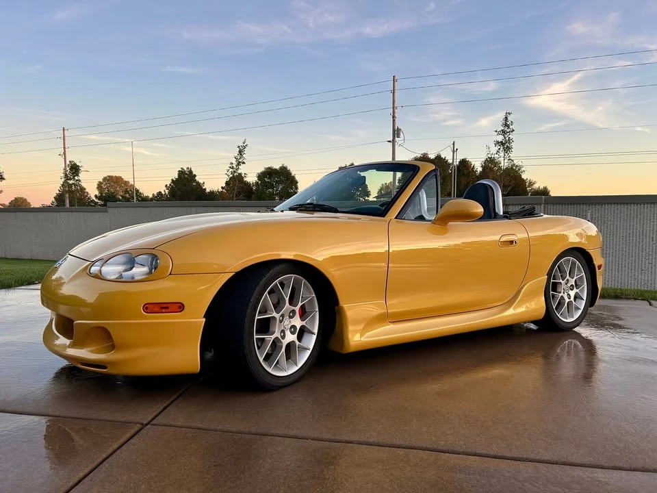 2002 Mazda NB MX-5 Miata - Image 3 of 20