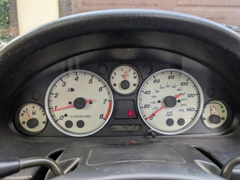 2002 Mazda NB MX-5 Miata - Image 9 of 10