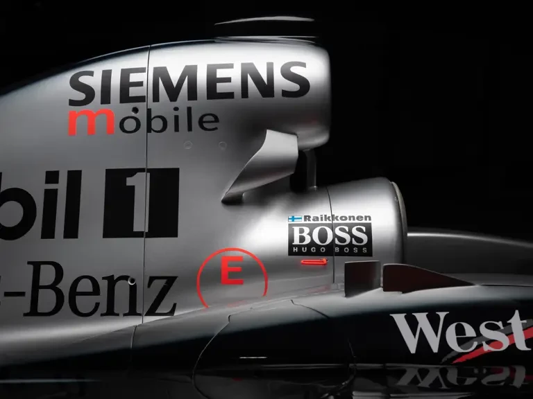 2002 McLaren McLaren Racing - Image 21 of 31