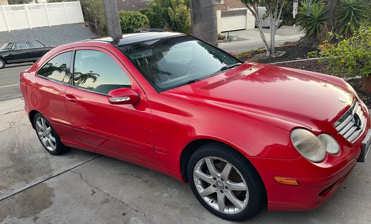 2002 Mercedes-Benz W203 C-Class - Image 2 of 24