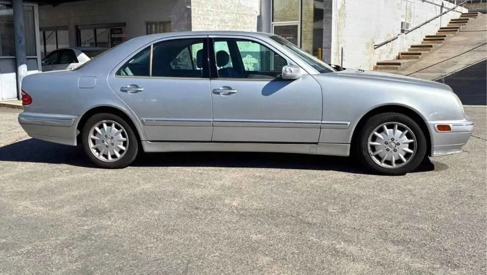 2002 Mercedes-Benz W210 E-Class - Image 4 of 12