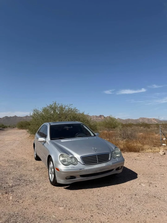 2002 Mercedes-Benz W203 C-Class - Image 2 of 3