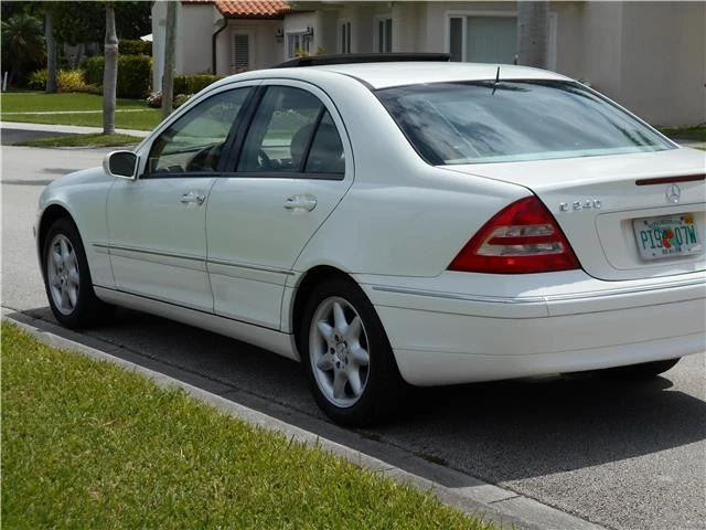 2002 Mercedes-Benz W203 C-Class - Image 9 of 12