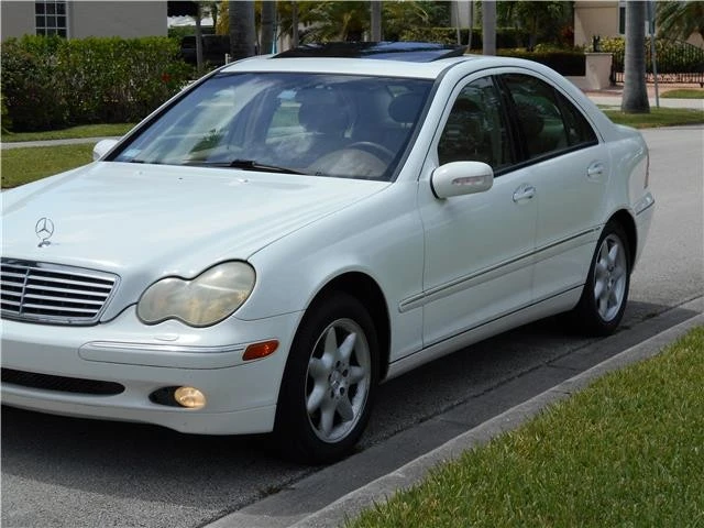 2002 Mercedes-Benz W203 C-Class - Image 5 of 12