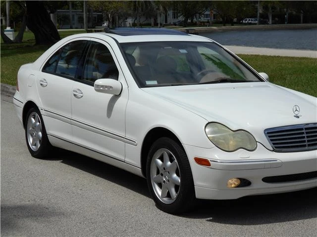 2002 Mercedes-Benz W203 C-Class - Image 3 of 12