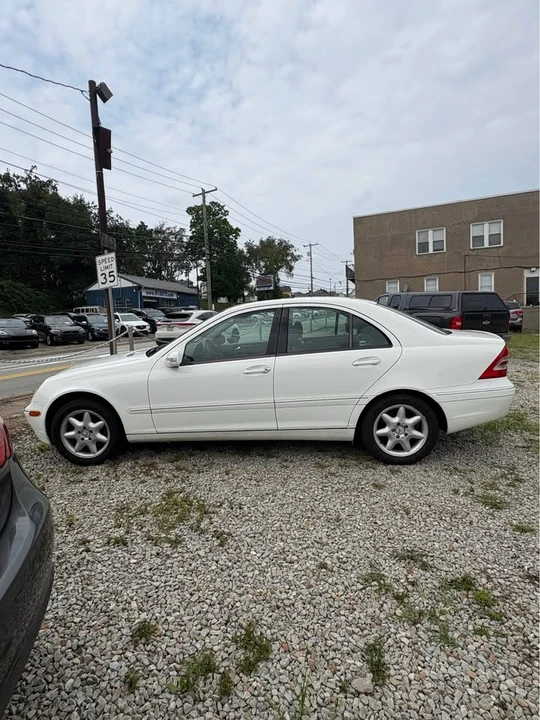 2002 Mercedes-Benz W203 C-Class - Image 2 of 20
