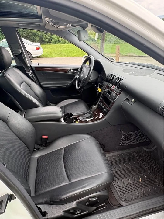 2002 Mercedes-Benz W203 C-Class - Image 12 of 20