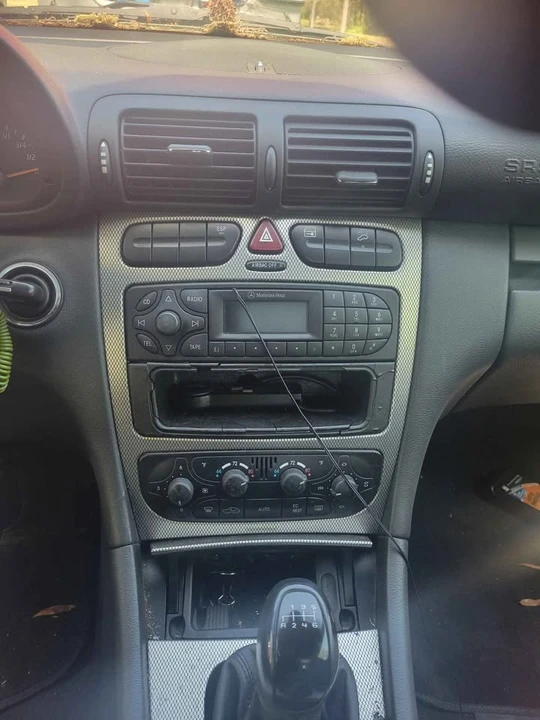 2002 Mercedes-Benz W203 C-Class - Image 10 of 11