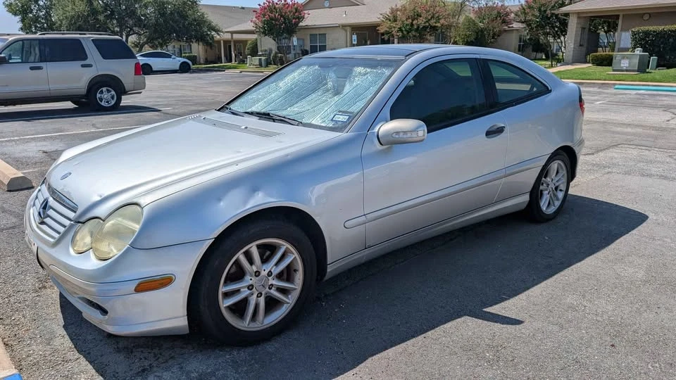 2002 Mercedes-Benz W203 C-Class - Image 2 of 8