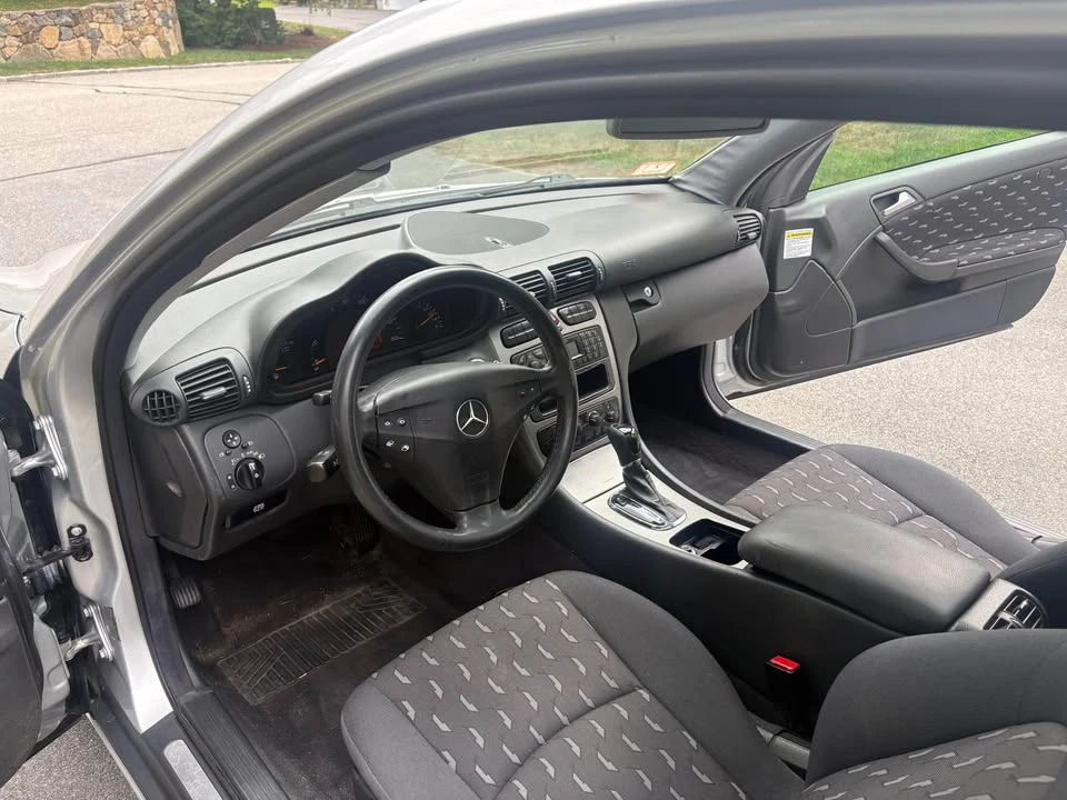 2002 Mercedes-Benz W203 C-Class - Image 11 of 18