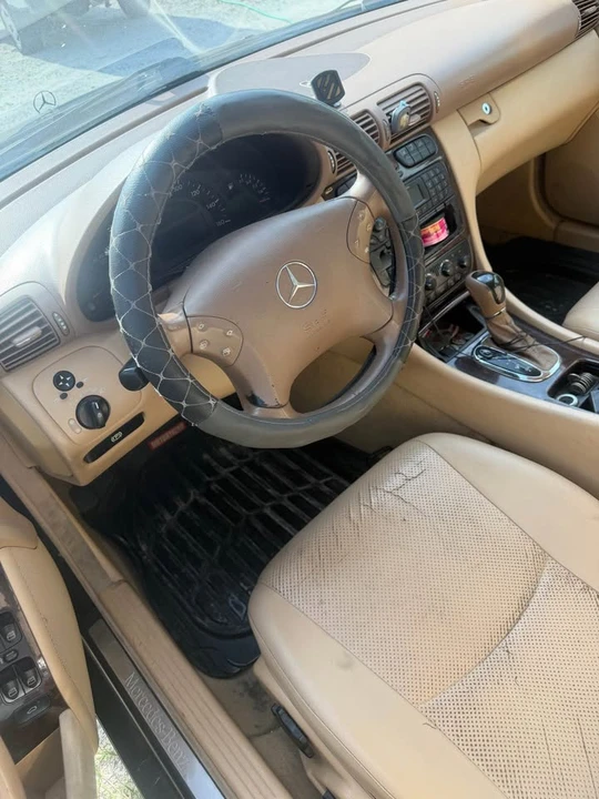 2002 Mercedes-Benz W203 C-Class - Image 8 of 14