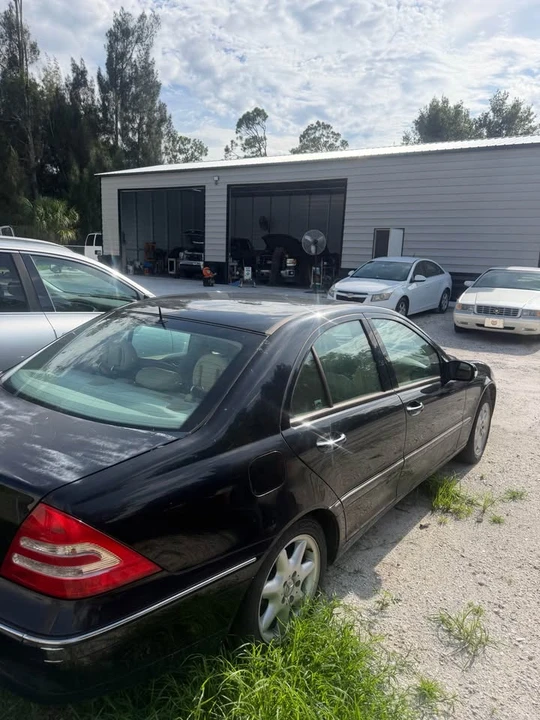 2002 Mercedes-Benz W203 C-Class - Image 4 of 14
