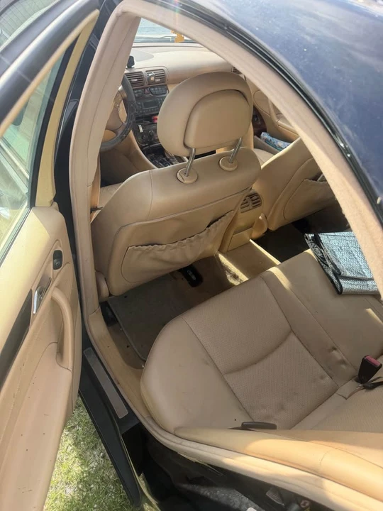 2002 Mercedes-Benz W203 C-Class - Image 6 of 14