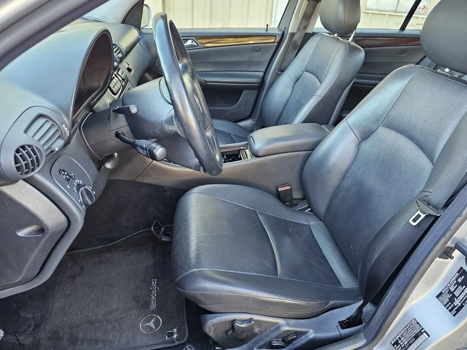 2002 Mercedes-Benz W203 C-Class - Image 10 of 12