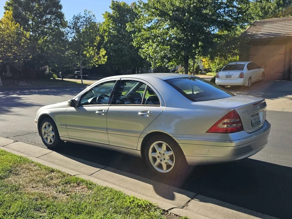 2002 Mercedes-Benz W203 C-Class - Image 8 of 12