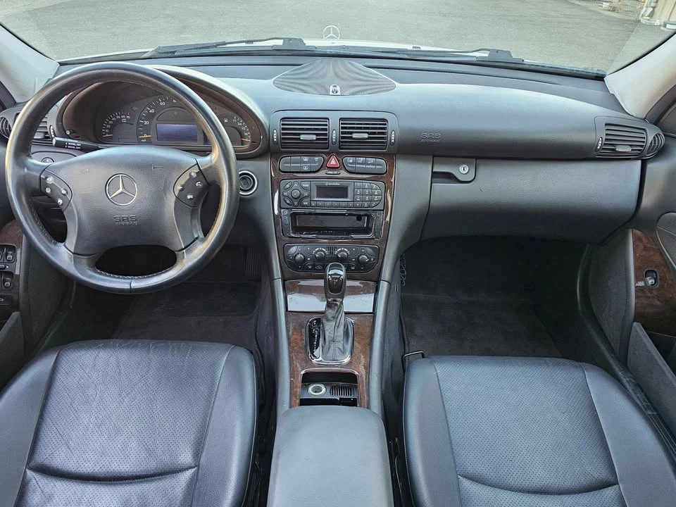 2002 Mercedes-Benz W203 C-Class - Image 9 of 12