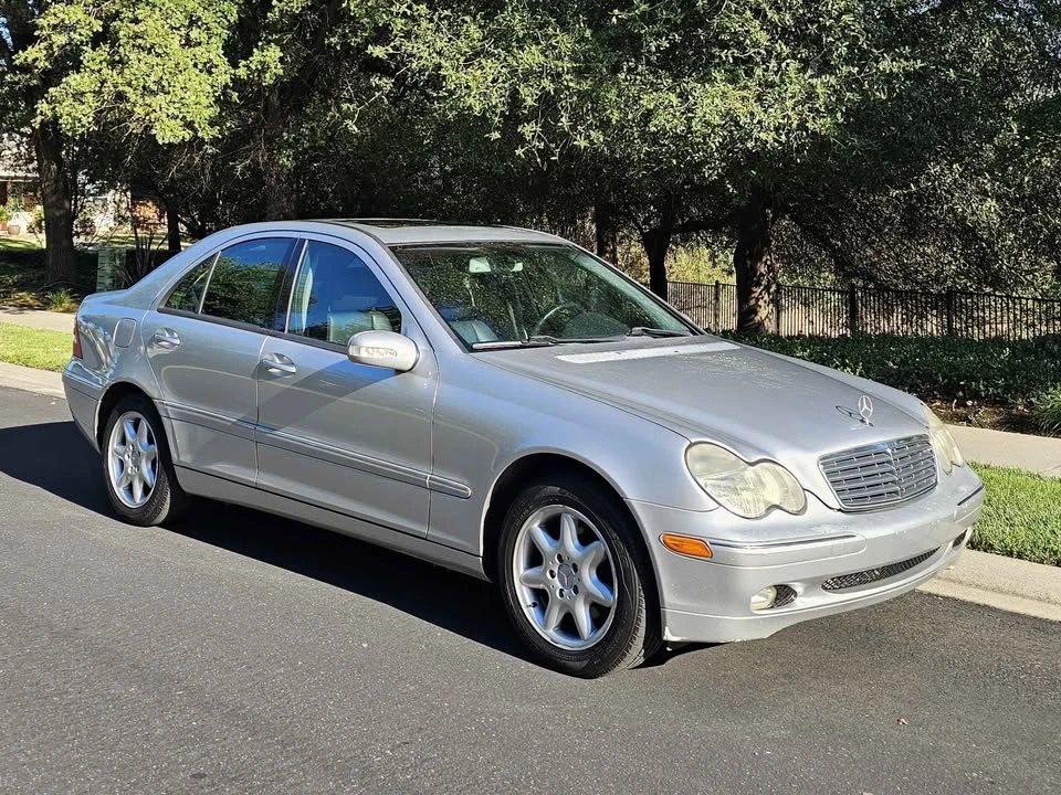 2002 Mercedes-Benz W203 C-Class - Image 4 of 12
