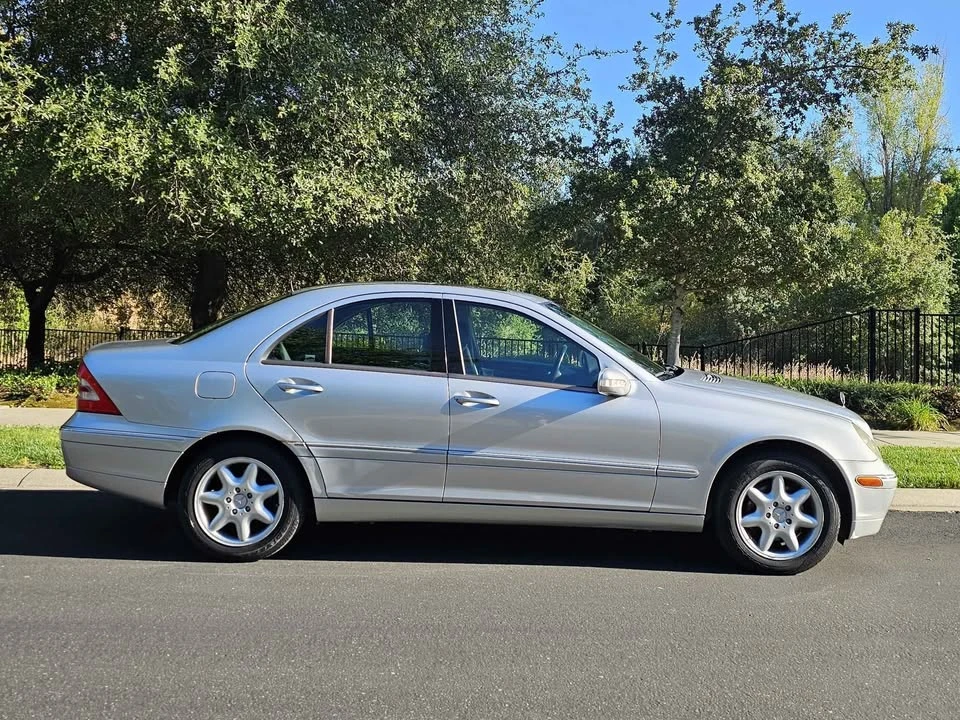 2002 Mercedes-Benz W203 C-Class - Image 5 of 12