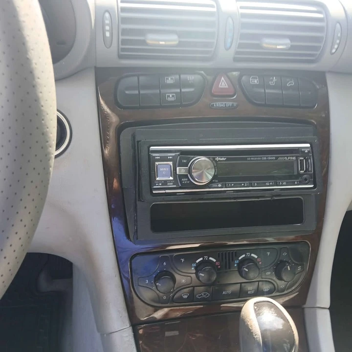 2002 Mercedes-Benz W203 C-Class - Image 8 of 15