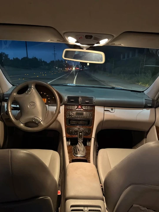 2002 Mercedes-Benz W203 C-Class - Image 12 of 13