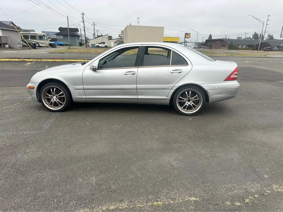 2002 Mercedes-Benz W203 C-Class - Image 5 of 14