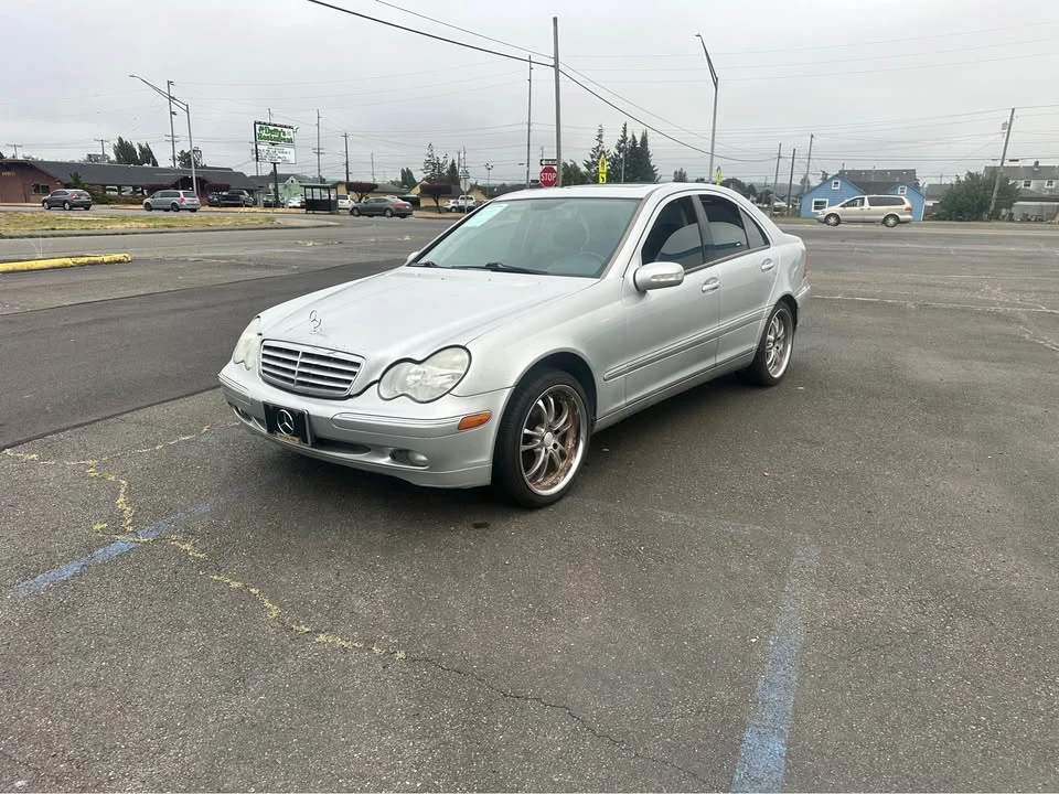2002 Mercedes-Benz W203 C-Class - Image 2 of 14
