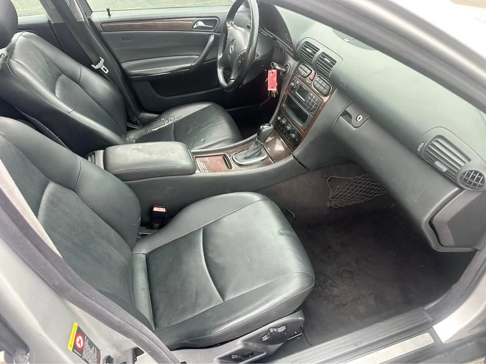2002 Mercedes-Benz W203 C-Class - Image 12 of 14