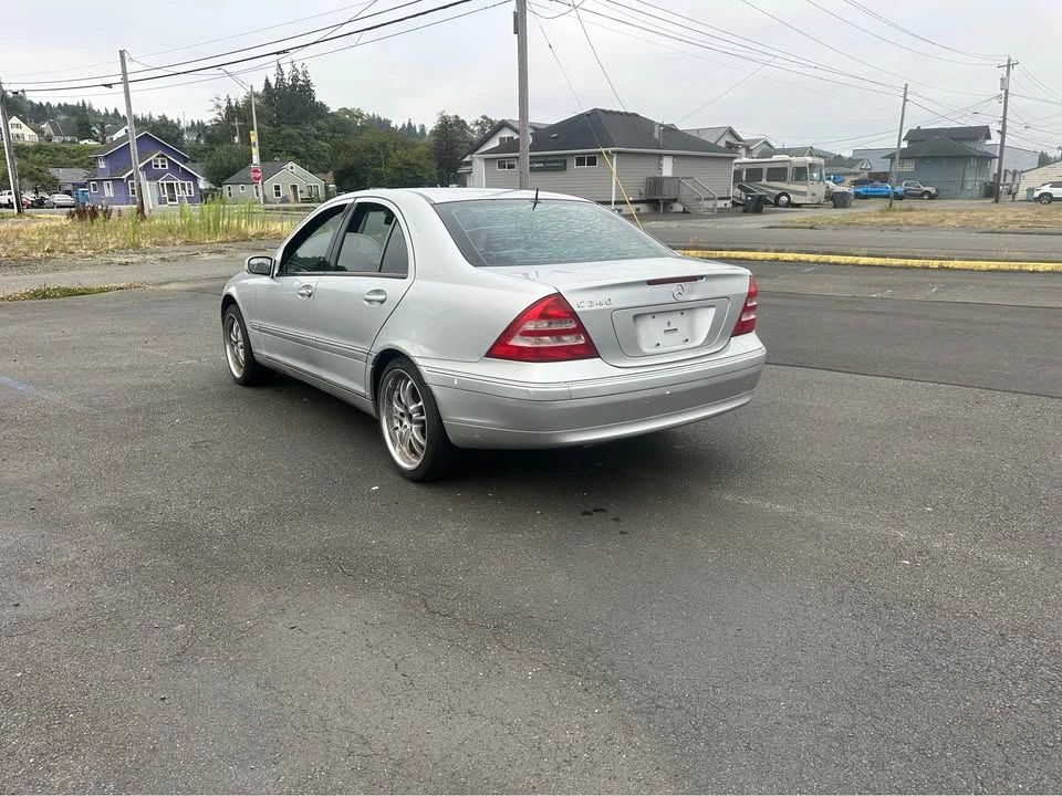 2002 Mercedes-Benz W203 C-Class - Image 6 of 14