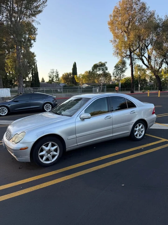 2002 Mercedes-Benz W203 C-Class - Image 3 of 10