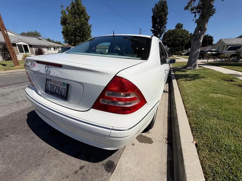 2002 Mercedes-Benz W203 C-Class - Image 17 of 20