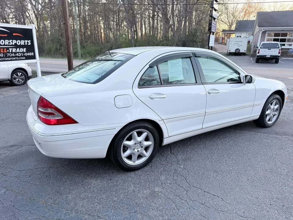 2002 Mercedes-Benz W203 C-Class - Image 11 of 20