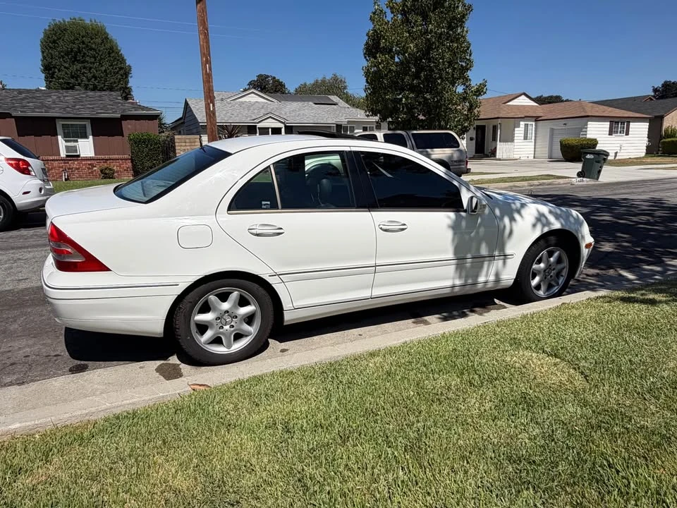 2002 Mercedes-Benz W203 C-Class - Image 14 of 20