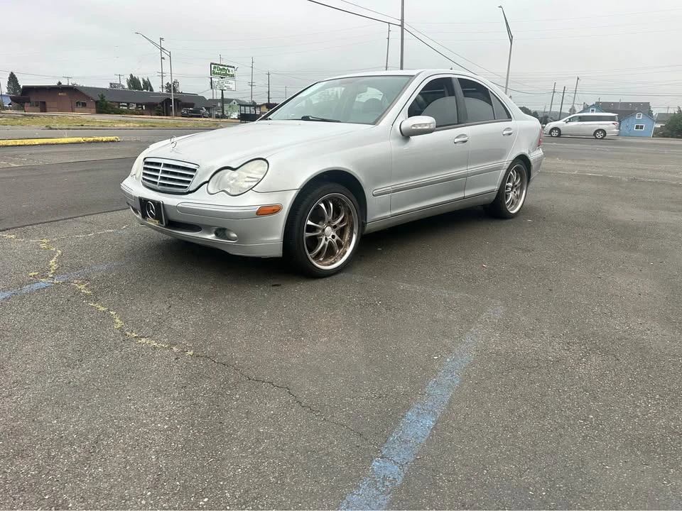 2002 Mercedes-Benz W203 C-Class - Image 9 of 14
