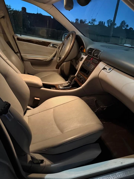 2002 Mercedes-Benz W203 C-Class - Image 8 of 13