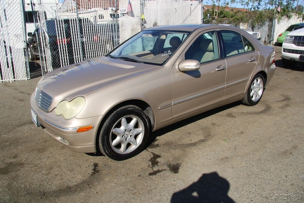 2002 Mercedes-Benz W203 C-Class - Image 2 of 21