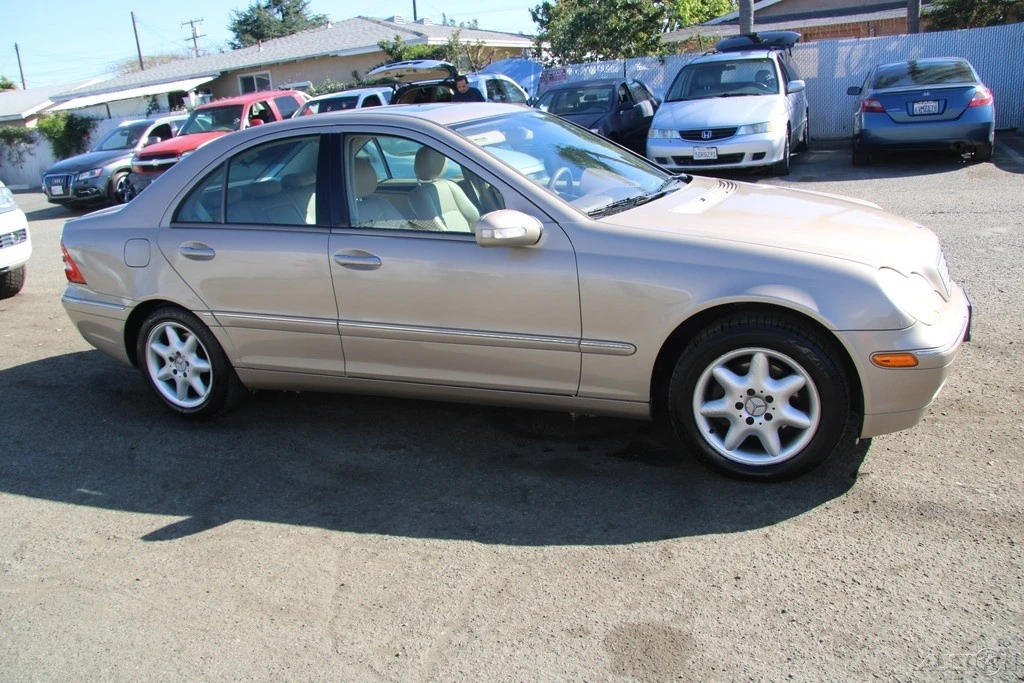 2002 Mercedes-Benz W203 C-Class - Image 9 of 21