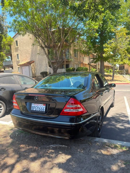 2002 Mercedes-Benz W203 C-Class - Image 3 of 8