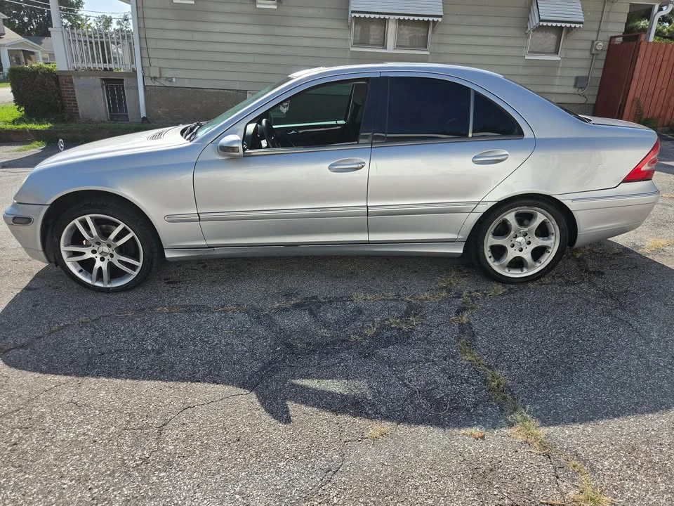 2002 Mercedes-Benz W203 C-Class - Image 2 of 12