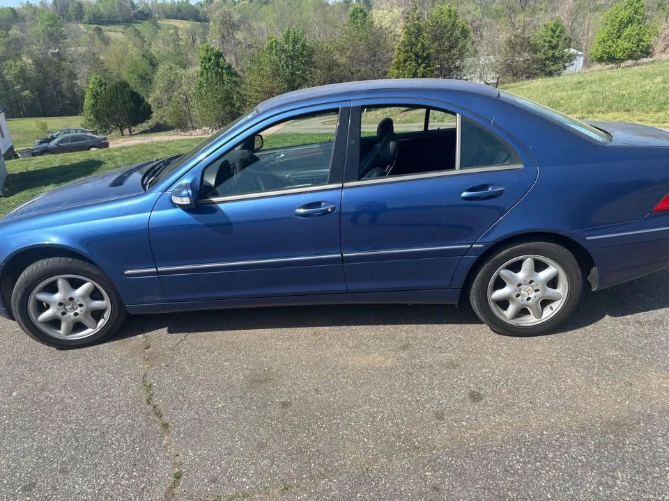 2002 Mercedes-Benz W203 C-Class - Image 10 of 14