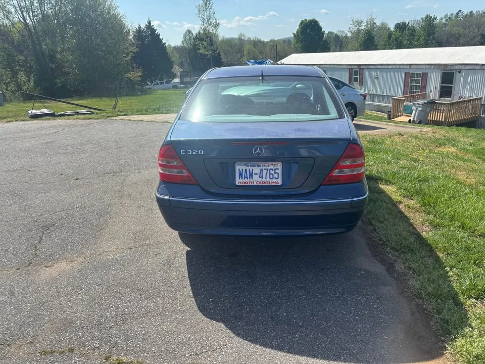 2002 Mercedes-Benz W203 C-Class - Image 9 of 14