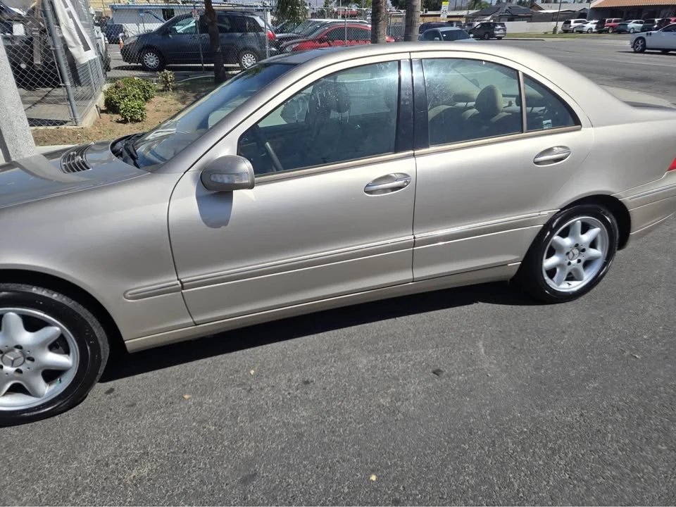 2002 Mercedes-Benz W203 C-Class - Image 2 of 6