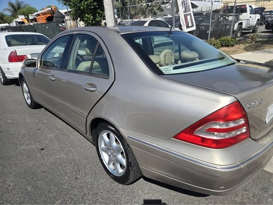 2002 Mercedes-Benz W203 C-Class - Image 4 of 15