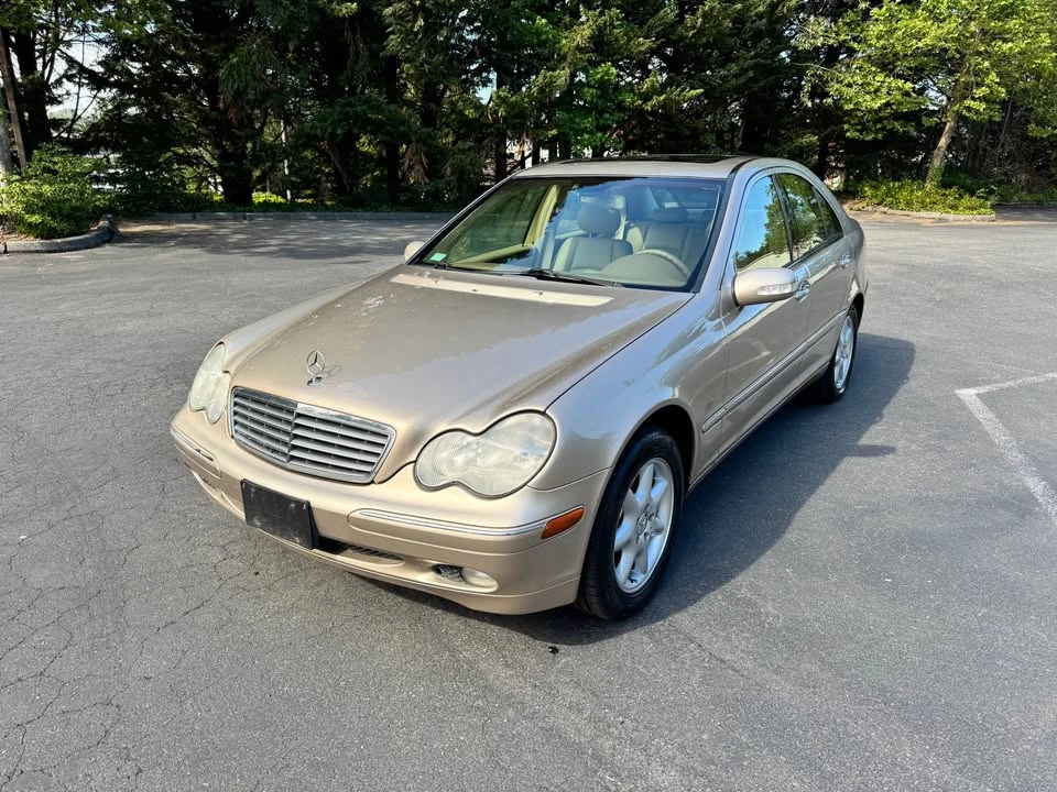 2002 Mercedes-Benz W203 C-Class - Image 2 of 20