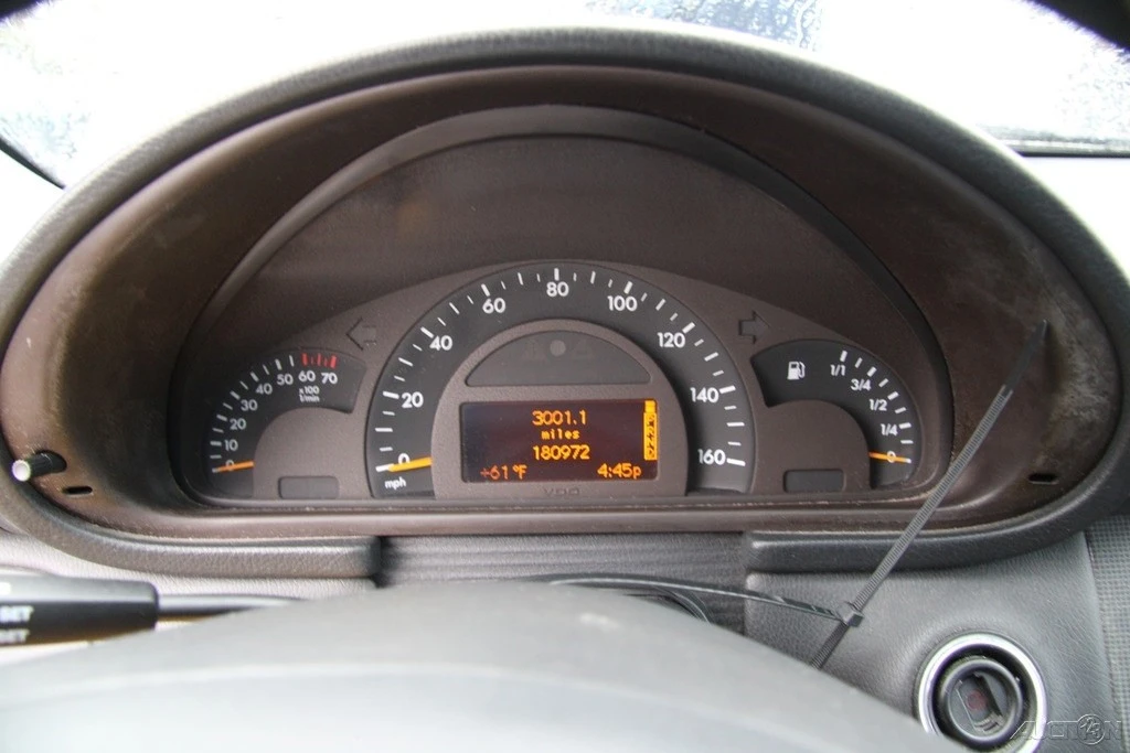 2002 Mercedes-Benz W203 C-Class - Image 15 of 21