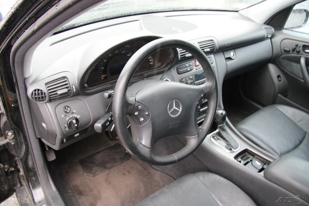 2002 Mercedes-Benz W203 C-Class - Image 14 of 21