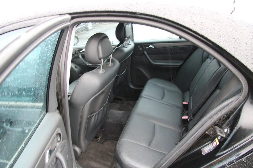 2002 Mercedes-Benz W203 C-Class - Image 18 of 21