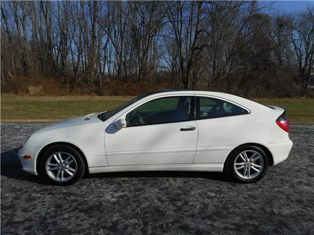2002 Mercedes-Benz W203 C-Class - Image 8 of 12